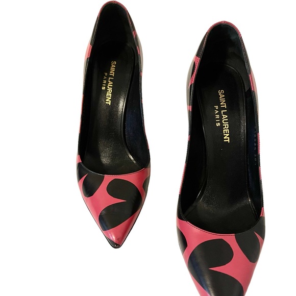 Saint Laurent Heart Print Pointed Toe Pump - Picture 5 of 12